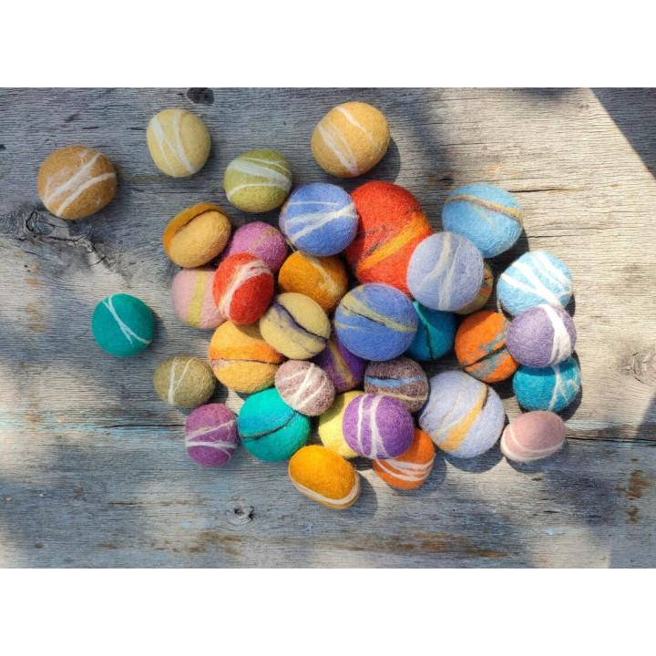 Handmade Felt Balls – Eco-Friendly Nepali Craft