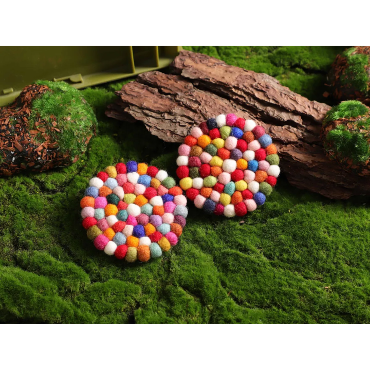 Handmade Wool Felt Ball Coaster: Colorful Table Use and Decor